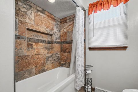 Tiny photo for 56235 Hollingshead Drive, Mishawaka, IN 46545 (MLS # 202618744)