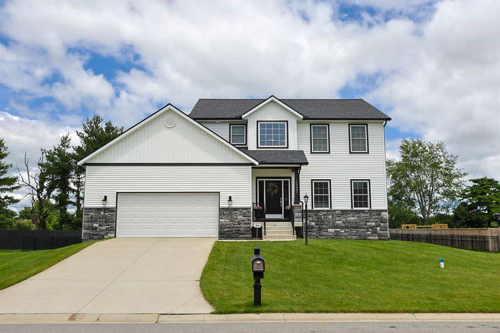 Photo of 10203 Roszalka Court, Granger, IN 46530 (MLS # 202624710)