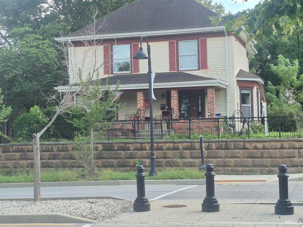 Photo of 12029 E 12029 E Washington Street, Indianapolis, IN 46229 (MLS # 202634531)