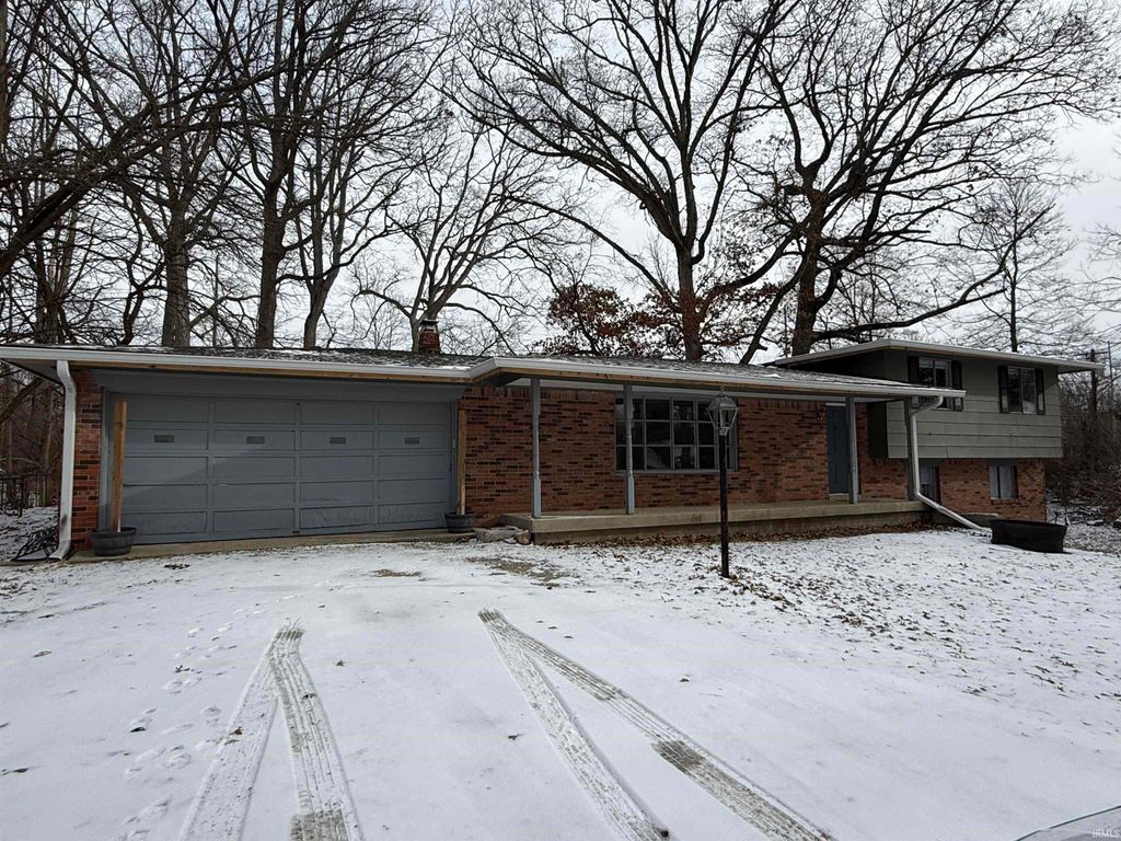 Photo of 4308 W Burton Drive, Muncie, IN 47304 (MLS # 202605739)