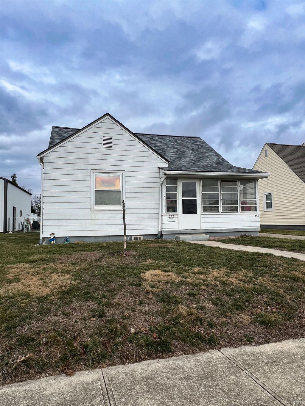 Photo of 342 W Indiana Avenue, Sullivan, IN 47882 (MLS # 202601480)