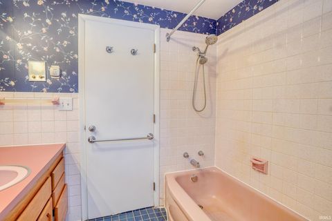 Tiny photo for 1237 Meadowbrook Drive, Lafayette, IN 47905 (MLS # 202548066)