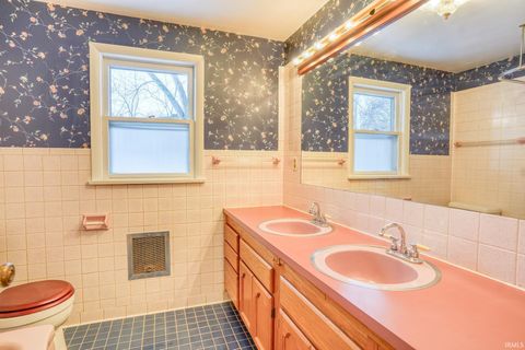 Tiny photo for 1237 Meadowbrook Drive, Lafayette, IN 47905 (MLS # 202548066)