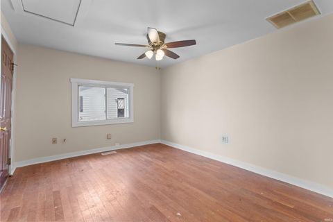Tiny photo for 1606 N Lindsay Street, Kokomo, IN 46901 (MLS # 202613769)