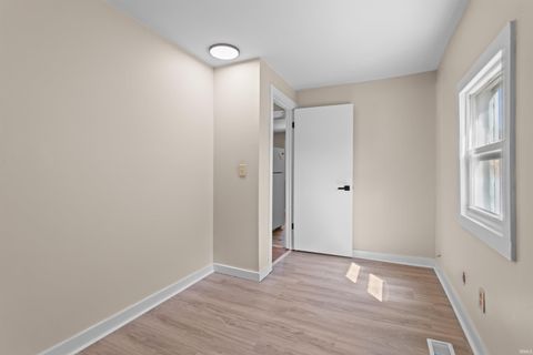 Tiny photo for 1606 N Lindsay Street, Kokomo, IN 46901 (MLS # 202613769)