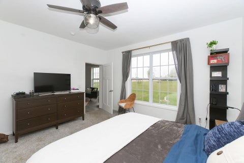 Tiny photo for 9488 S 200 E, Bunker Hill, IN 46914 (MLS # 202643191)