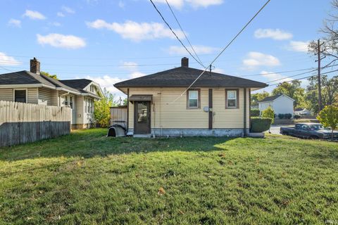 Tiny photo for 2100 N 18th Street, Lafayette, IN 47904 (MLS # 202542996)