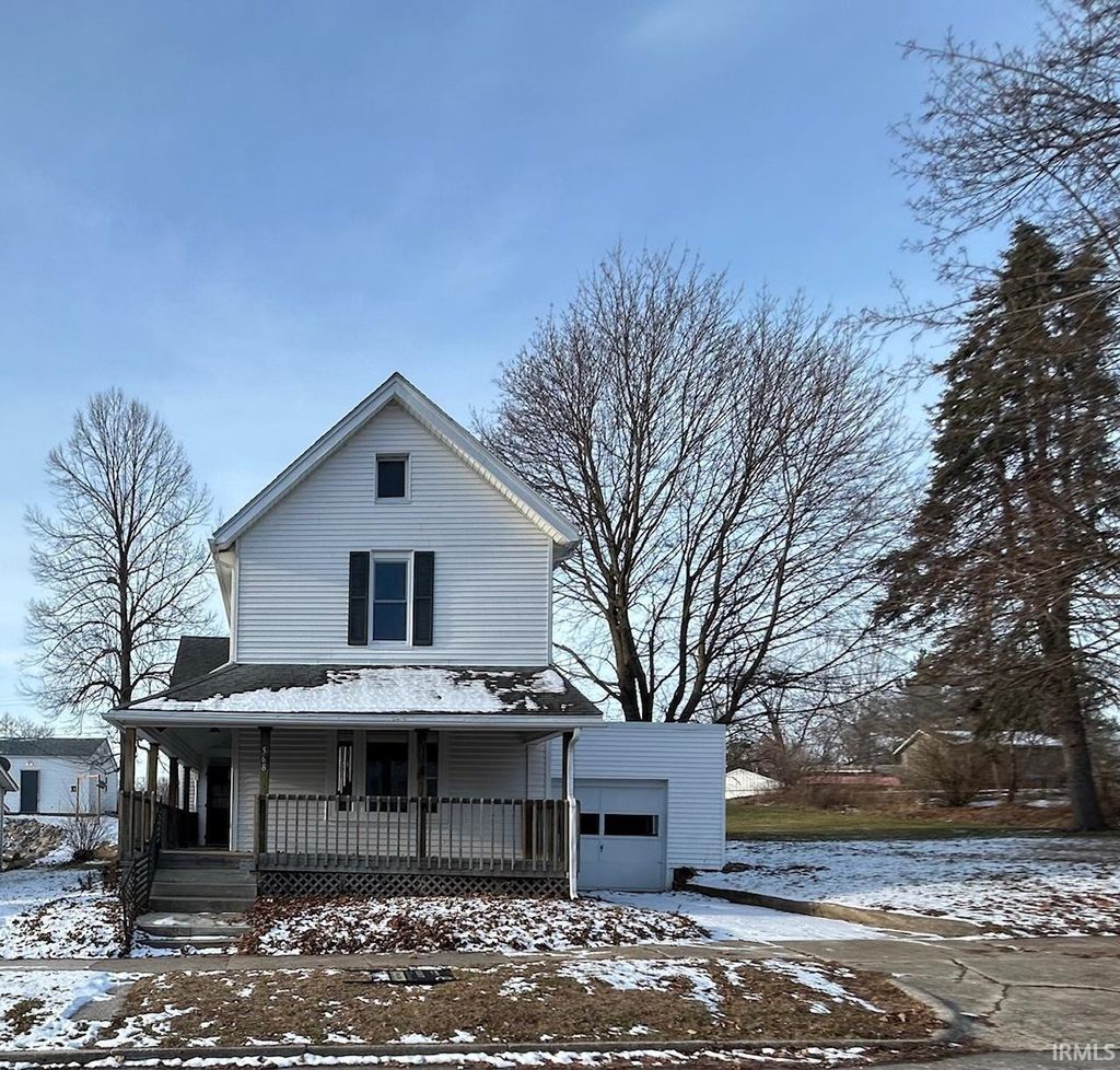 Photo of 568 Buchanan Street, Huntington, IN 46750 (MLS # 202548082)