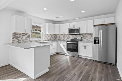 Tiny photo for 500 N 18th Street, Lafayette, IN 47904 (MLS # 202609185)