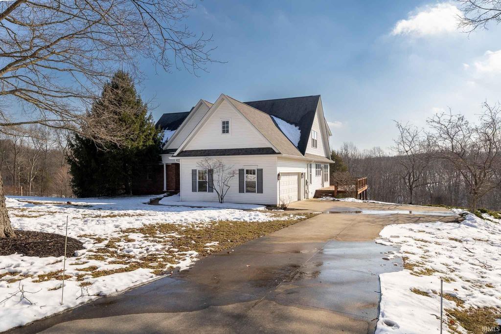 Photo of 6404 N Braksway Drive, Bloomington, IN 47408 (MLS # 202604334)