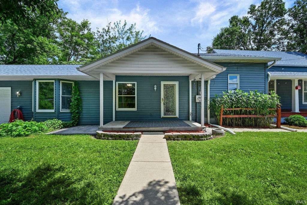 Photo of 210 W Jackson Street, Mulberry, IN 46058 (MLS # 202632011)