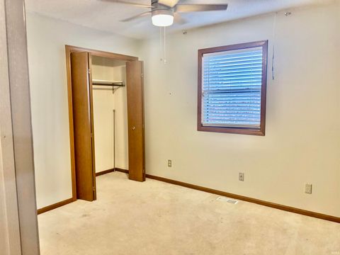 Tiny photo for 304 Georgian Lane, Logansport, IN 46947 (MLS # 202549374)