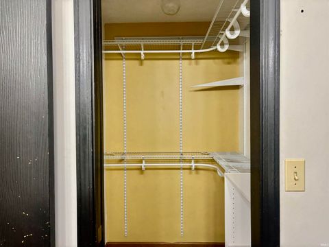 Tiny photo for 304 Georgian Lane, Logansport, IN 46947 (MLS # 202549374)