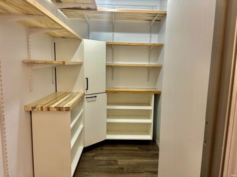 Tiny photo for 304 Georgian Lane, Logansport, IN 46947 (MLS # 202549374)