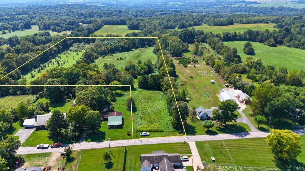 Photo of 7359 Tunnelton Road, Bedford, IN 47421 (MLS # 202637034)