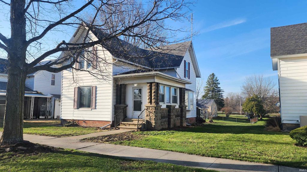 Photo of 430 W Maple Street, Waterloo, IN 46793 (MLS # 202610335)