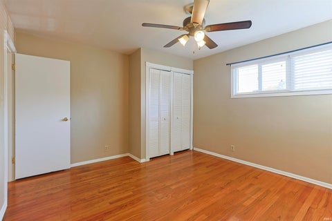 Tiny photo for 428 Ostemo Place, South Bend, IN 46617 (MLS # 202644837)