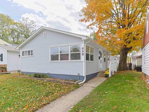 Photo of 428 Ostemo Place, South Bend, IN 46617 (MLS # 202644837)