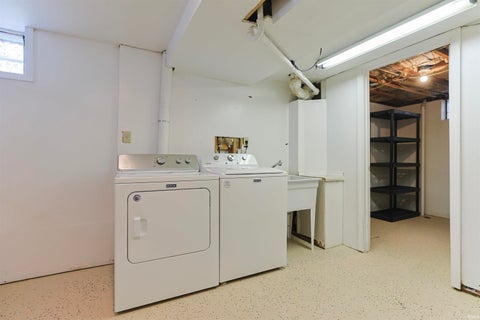 Tiny photo for 428 Ostemo Place, South Bend, IN 46617 (MLS # 202644837)