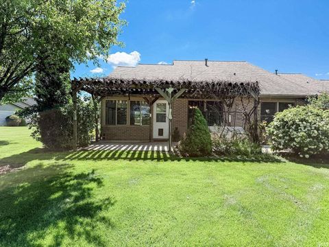 Tiny photo for 4130 N Villas Drive, Kokomo, IN 46901 (MLS # 202615827)