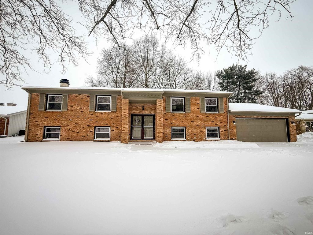 Photo of 6124 Gotham Drive, South Bend, IN 46614 (MLS # 202602617)