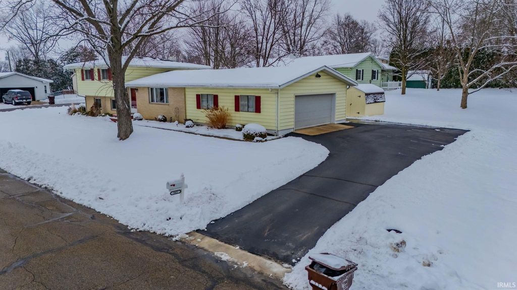 Photo of 945 Sunset Drive, Wabash, IN 46992 (MLS # 202547851)