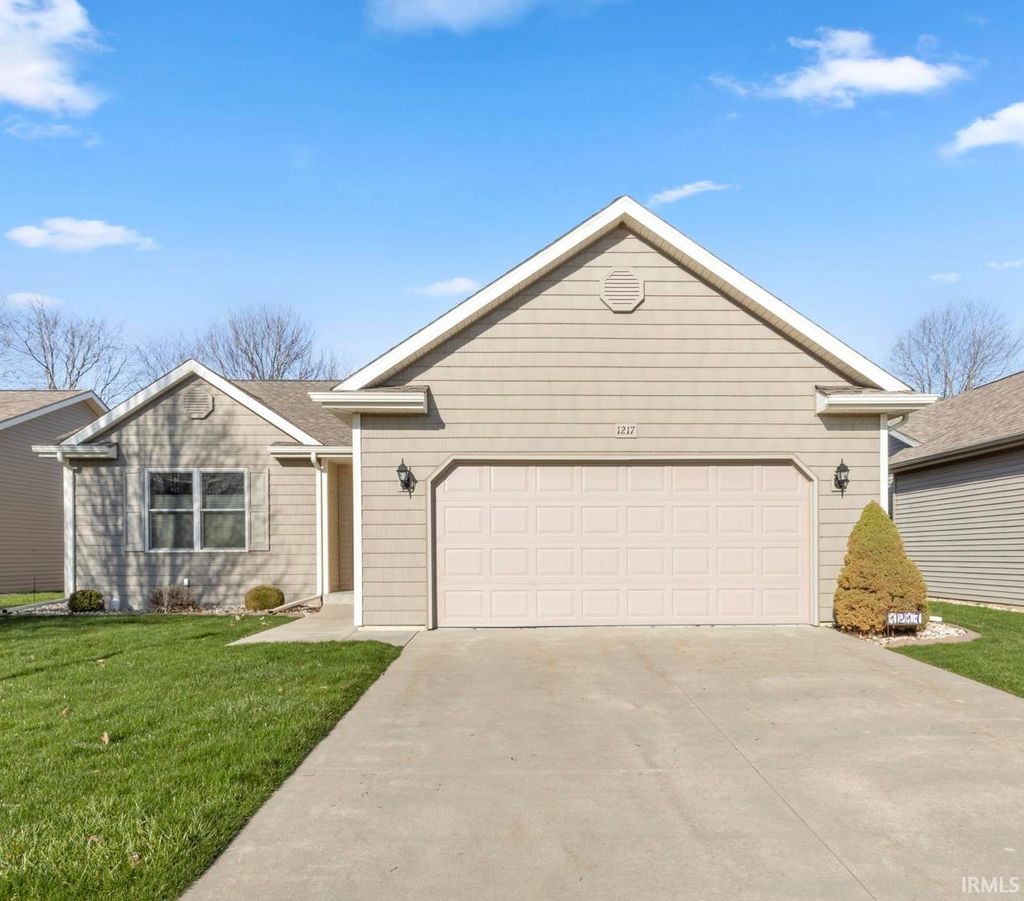 Photo of 1217 Park Meadows Drive, Goshen, IN 46526 (MLS # 202610543)