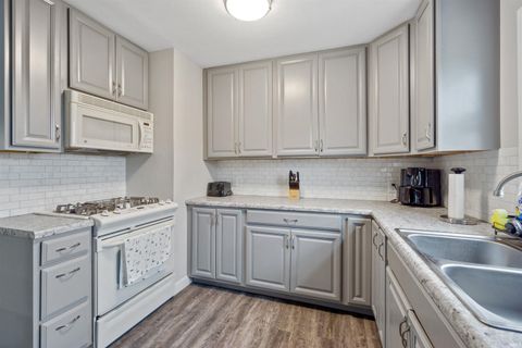 Tiny photo for 1807 W Wenlock Drive, Marion, IN 46952 (MLS # 202544763)