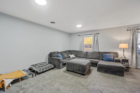 Tiny photo for 1807 W Wenlock Drive, Marion, IN 46952 (MLS # 202544763)