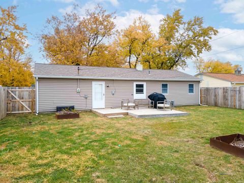 Tiny photo for 1807 W Wenlock Drive, Marion, IN 46952 (MLS # 202544763)