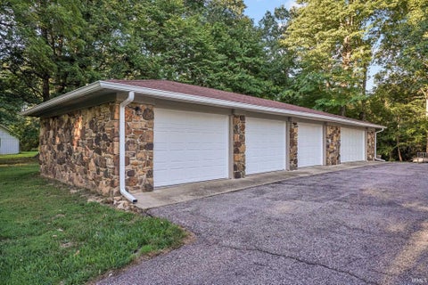 Tiny photo for 1700 N Allen Court, Ellettsville, IN 47429 (MLS # 202634819)