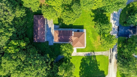 Tiny photo for 1700 N Allen Court, Ellettsville, IN 47429 (MLS # 202634819)