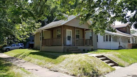 Photo of 522 Howard Street, South Bend, IN 46617 (MLS # 202544311)