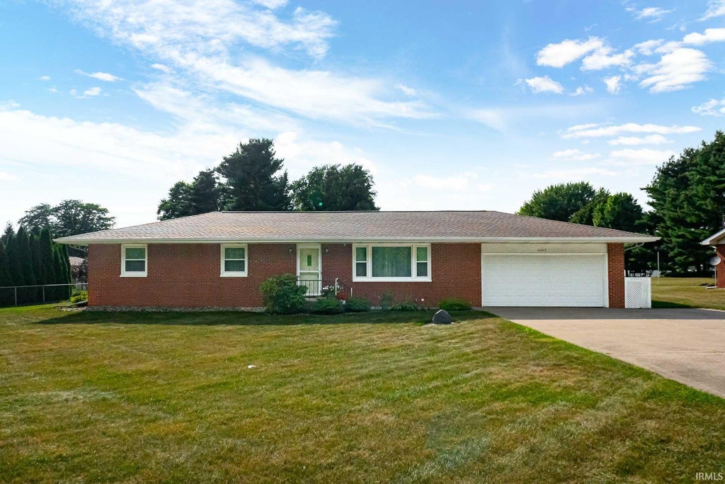 Photo of 54949 Ash Road, Osceola, IN 46561 (MLS # 202637770)