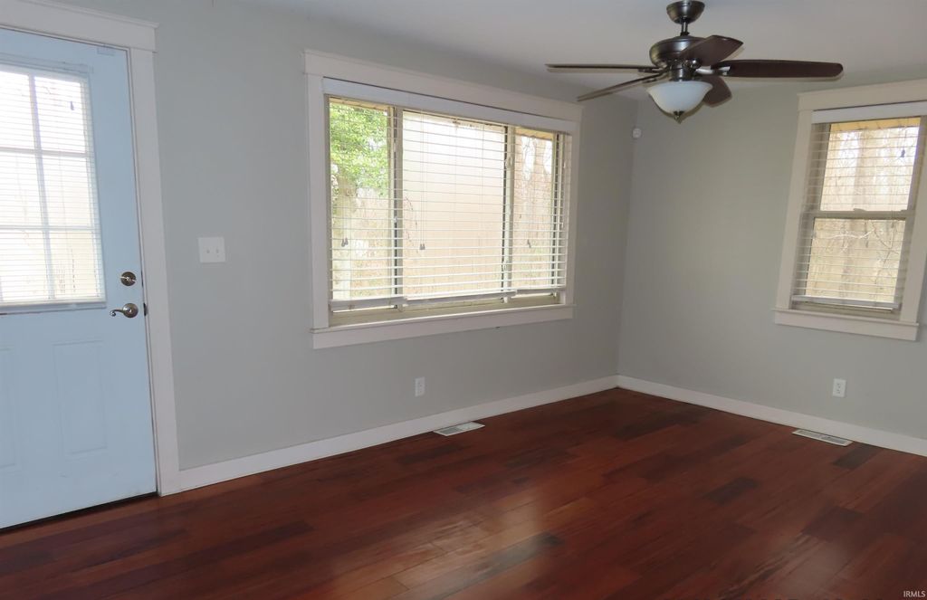 Photo of 4324 W Buena Vista Road, Evansville, IN 47720 (MLS # 202602817)