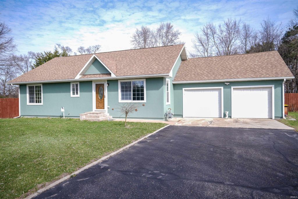 Photo of 4064 E 175 N, Knox, IN 46534 (MLS # 202610503)