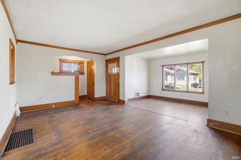 Tiny photo for 2315 California Avenue, Fort Wayne, IN 46805 (MLS # 202609860)
