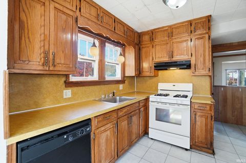 Tiny photo for 2315 California Avenue, Fort Wayne, IN 46805 (MLS # 202609860)