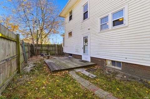 Tiny photo for 2315 California Avenue, Fort Wayne, IN 46805 (MLS # 202609860)
