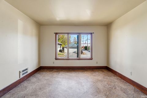 Tiny photo for 2315 California Avenue, Fort Wayne, IN 46805 (MLS # 202609860)