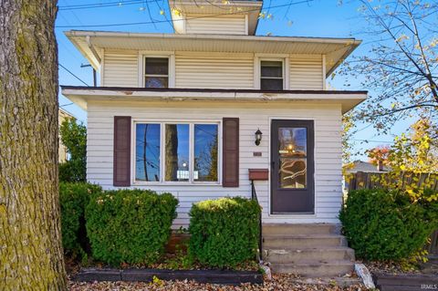 Tiny photo for 2315 California Avenue, Fort Wayne, IN 46805 (MLS # 202609860)