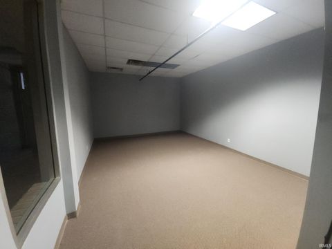 Tiny photo for 2100 Royal Center Pike, Logansport, IN 46947 (MLS # 202521290)