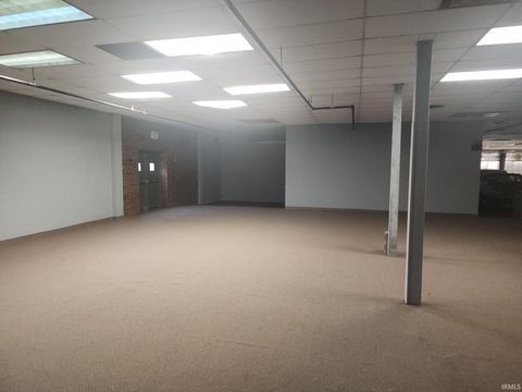 Tiny photo for 2100 Royal Center Pike, Logansport, IN 46947 (MLS # 202521290)
