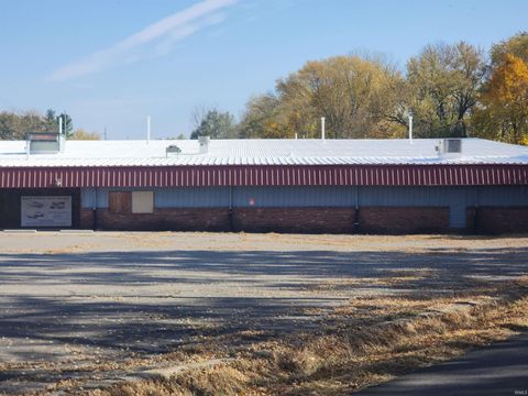 Tiny photo for 2100 Royal Center Pike, Logansport, IN 46947 (MLS # 202521290)