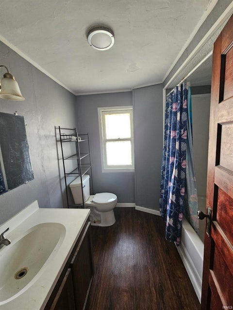 Tiny photo for 166 E Washington Street, Bunker Hill, IN 46914 (MLS # 202637611)