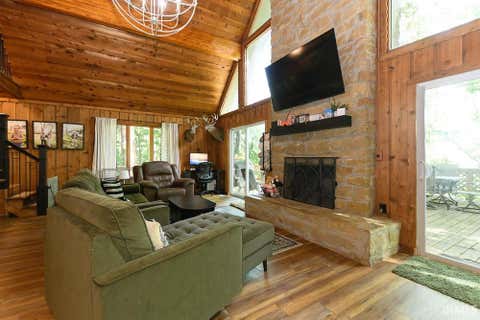Tiny photo for 1948 S 300 E, Peru, IN 46970 (MLS # 202631268)