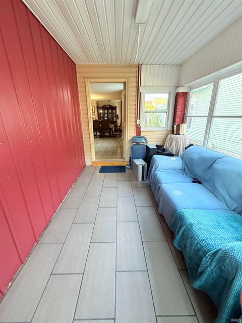 Tiny photo for 514 W Linden Avenue, Logansport, IN 46947 (MLS # 202541868)