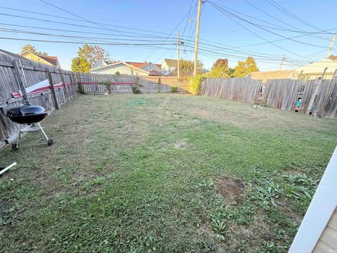 Tiny photo for 514 W Linden Avenue, Logansport, IN 46947 (MLS # 202541868)