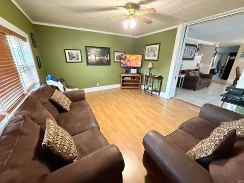 Tiny photo for 514 W Linden Avenue, Logansport, IN 46947 (MLS # 202541868)