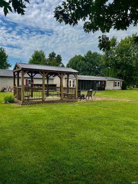 Tiny photo for 58 E State Road 28 Highway, Williamsport, IN 47993 (MLS # 202629930)